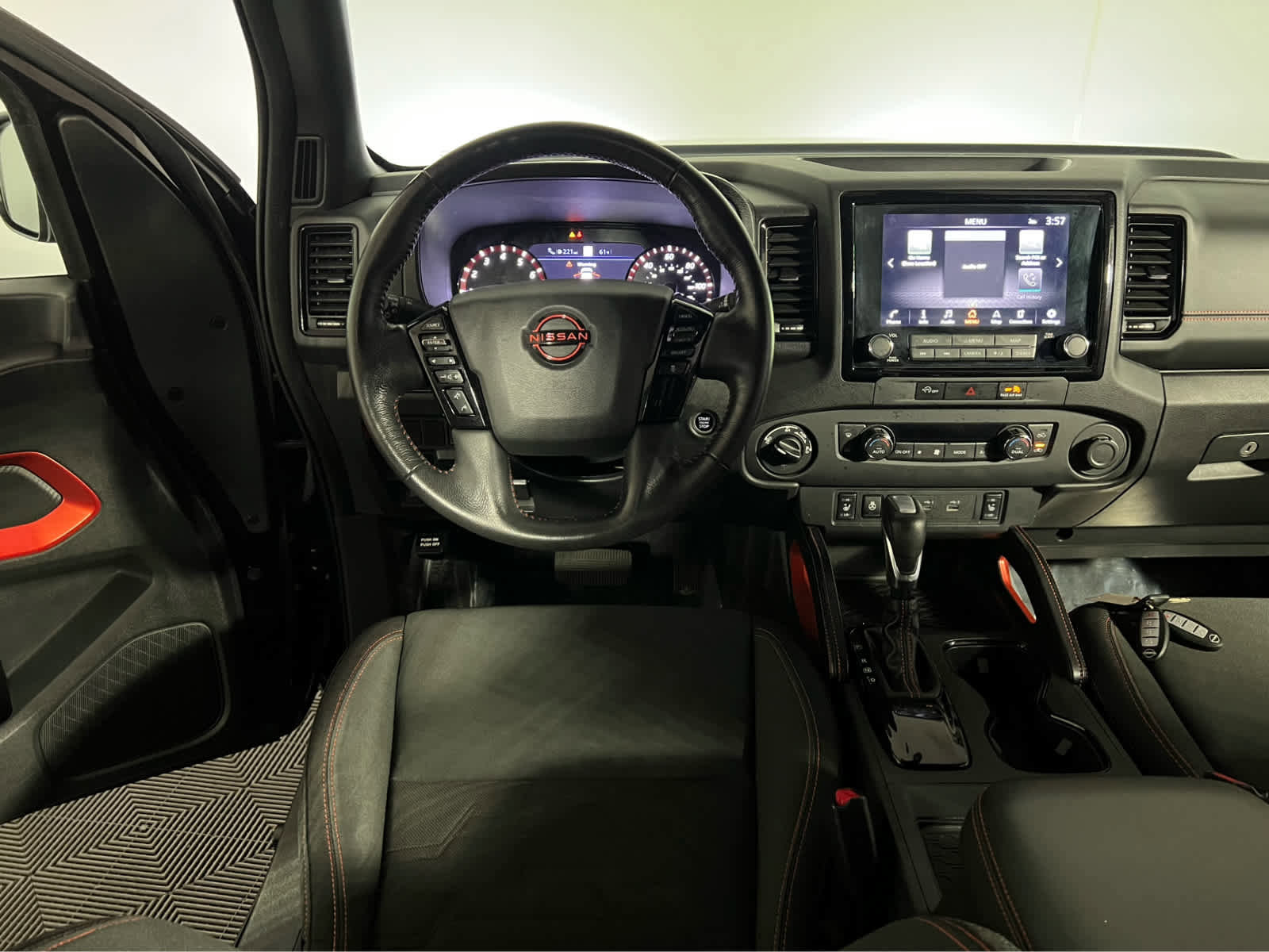 Certified 2023 Nissan Frontier PRO-4X w/ Pro Convenience Package AWD/4WD image 14