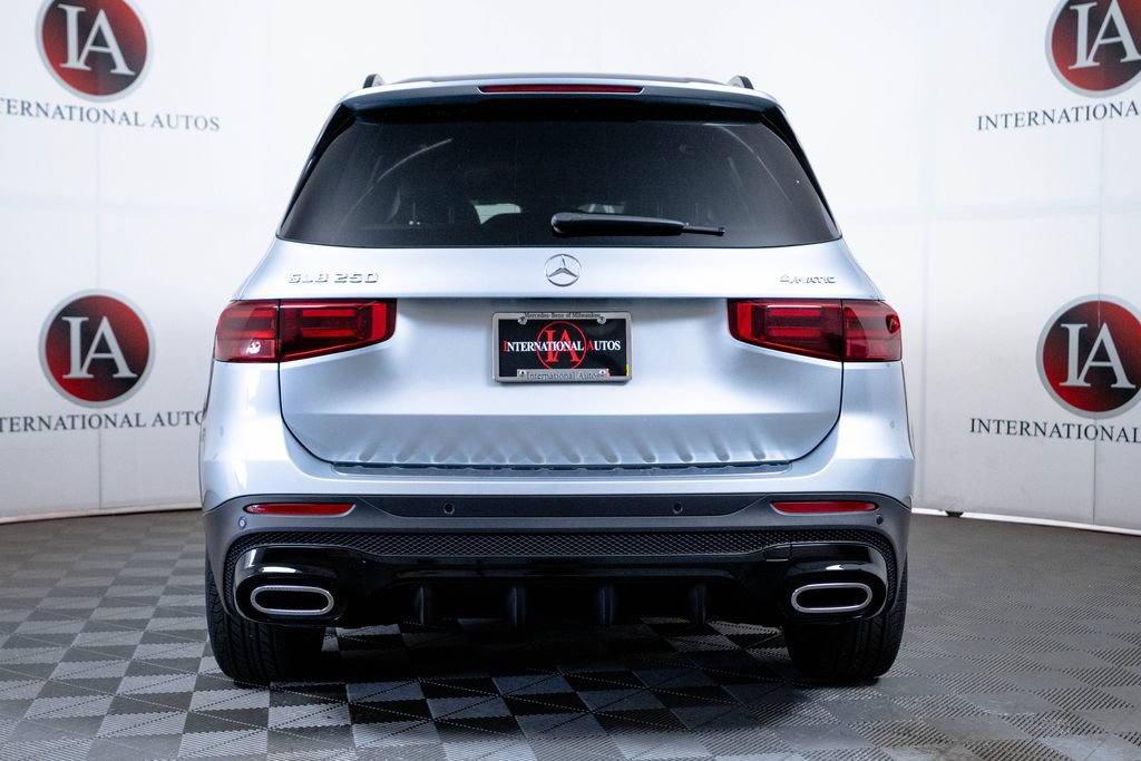 Used 2026 Mercedes-Benz GLB 250 4MATIC image 7
