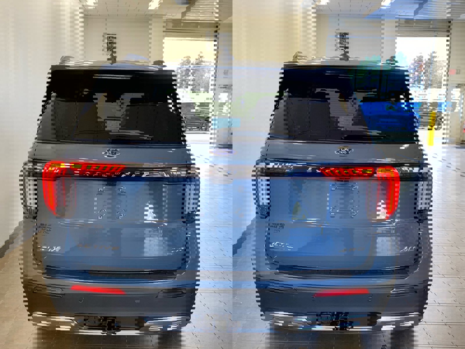 New 2026 Ford Explorer Active w/ Active Comfort Package image 6