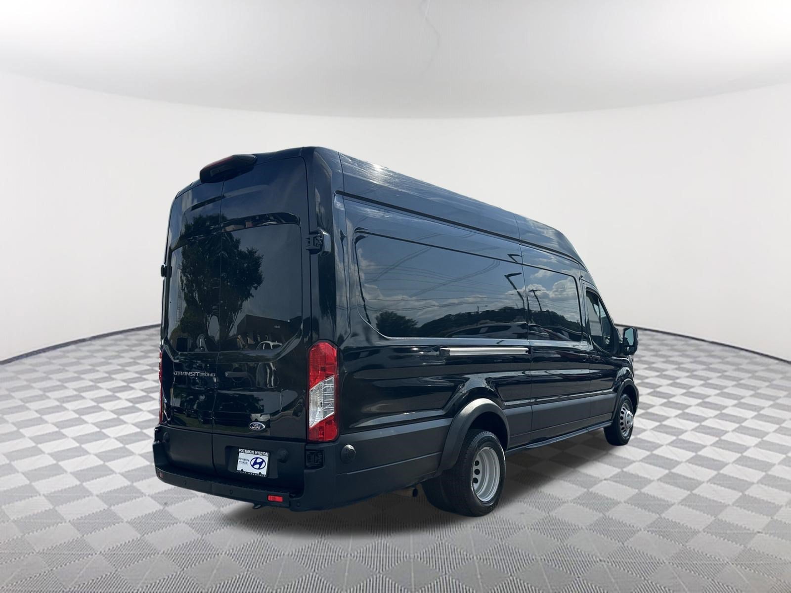 Used 2024 Ford Transit 350 148 High Roof Extended DRW RWD image 5