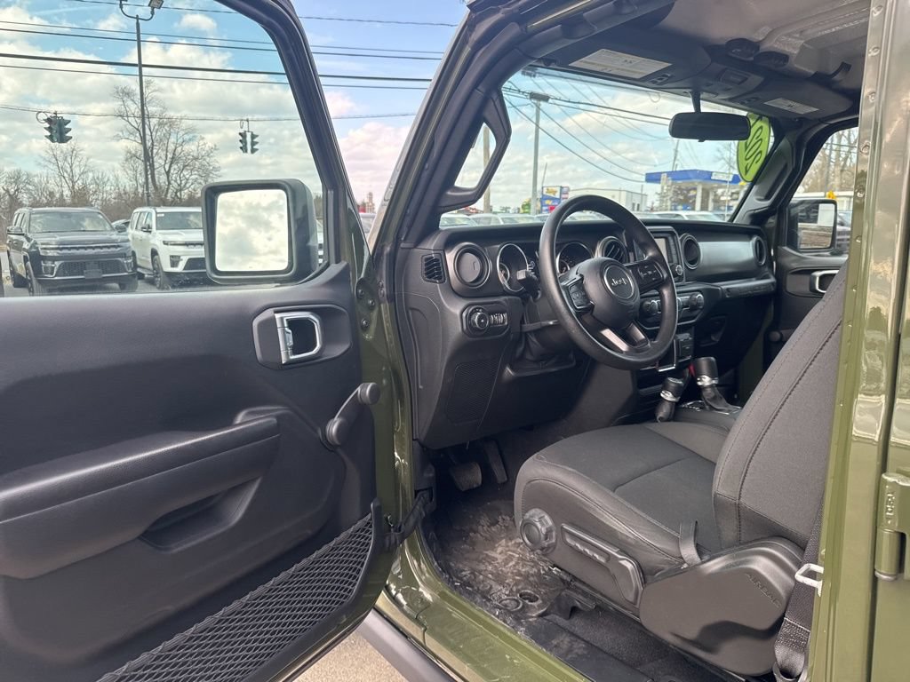 Used 2021 Jeep Wrangler Unlimited Sport AWD/4WD image 17