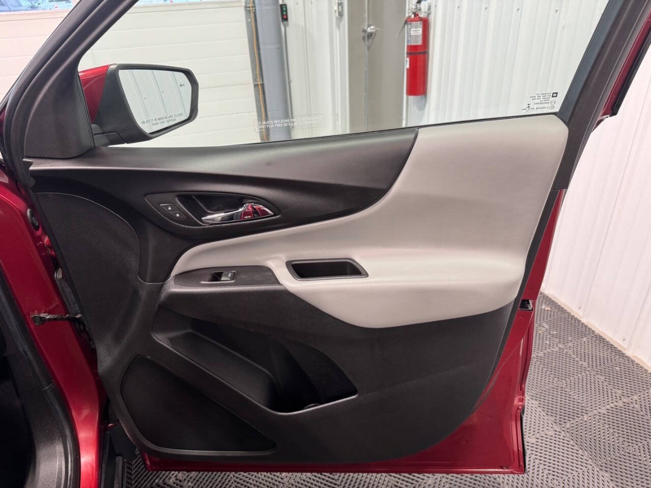 Used 2019 Chevrolet Equinox LT w/ LT True North Edition AWD/4WD image 20