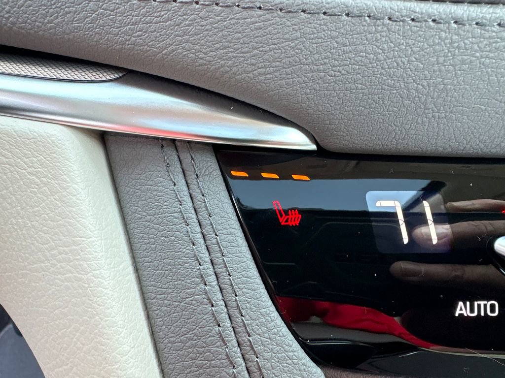 New 2026 Cadillac XT5 Premium Luxury image 24