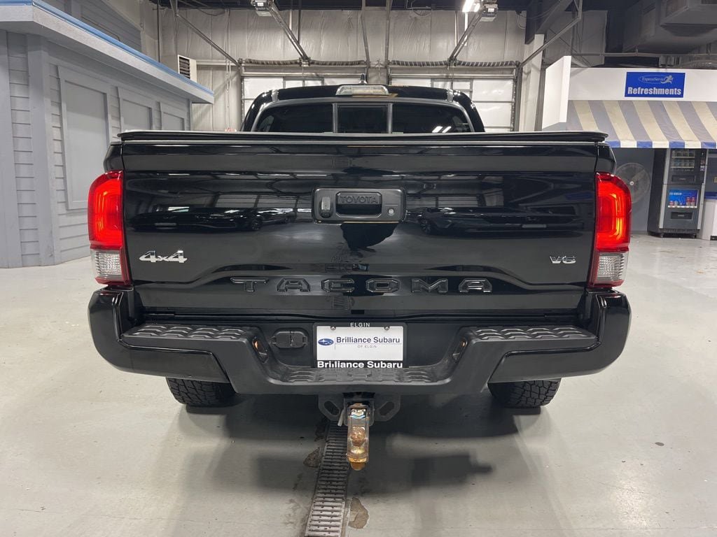 Used 2023 Toyota Tacoma SR AWD/4WD image 7