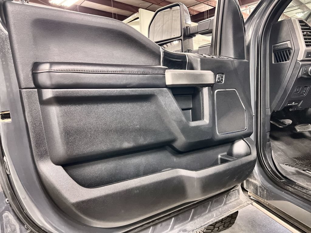 Used 2021 Ford F250 Platinum w/ Tremor Off-Road Package AWD/4WD image 16