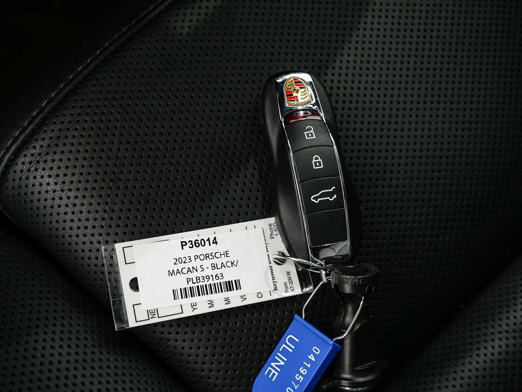 Certified 2023 Porsche Macan S w/ Premium Package Plus image 41