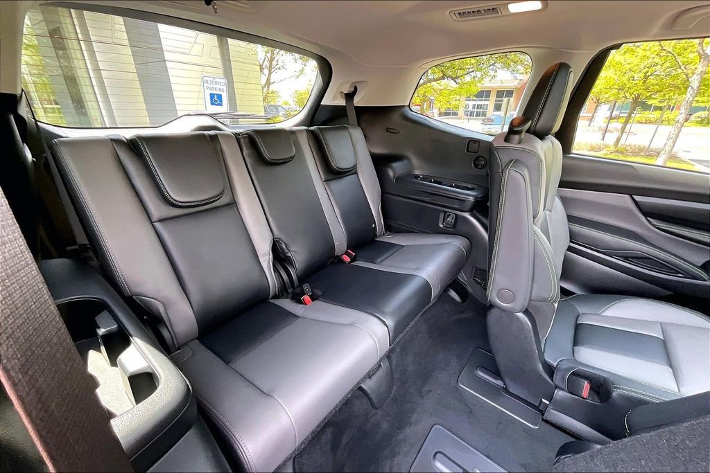 Used 2023 Subaru Ascent Onyx Edition AWD/4WD image 31