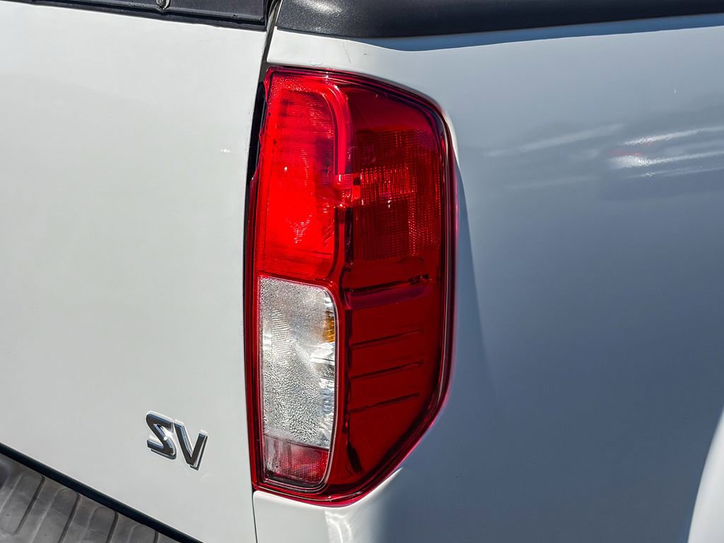 Used 2016 Nissan Frontier SV w/ SV Value Truck Package image 8