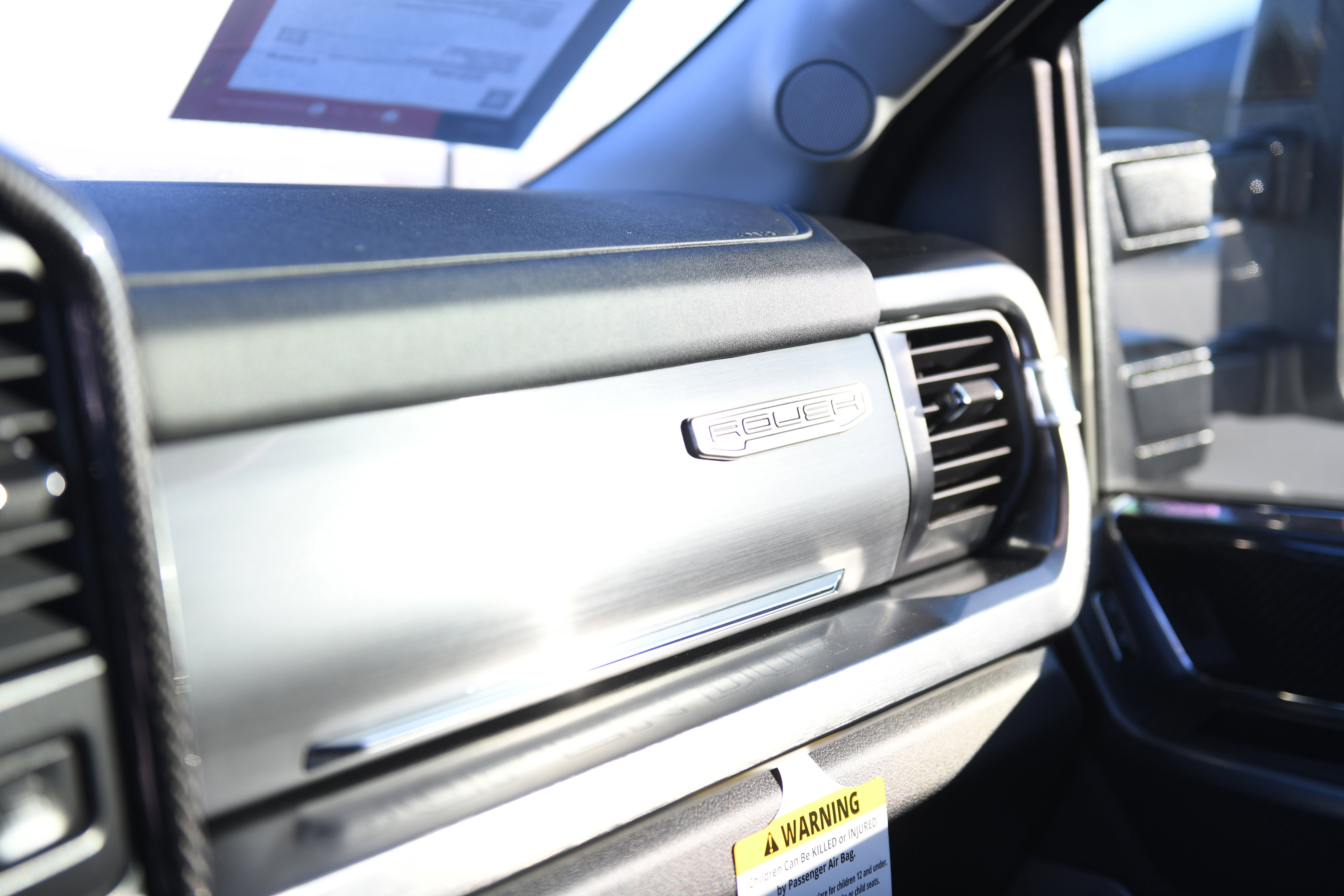 New 2026 Ford F250 Lariat w/ Black Appearance Package image 33