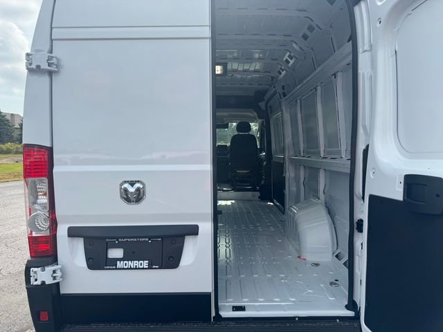 New 2026 RAM ProMaster 3500 w/ Convenience Group image 20