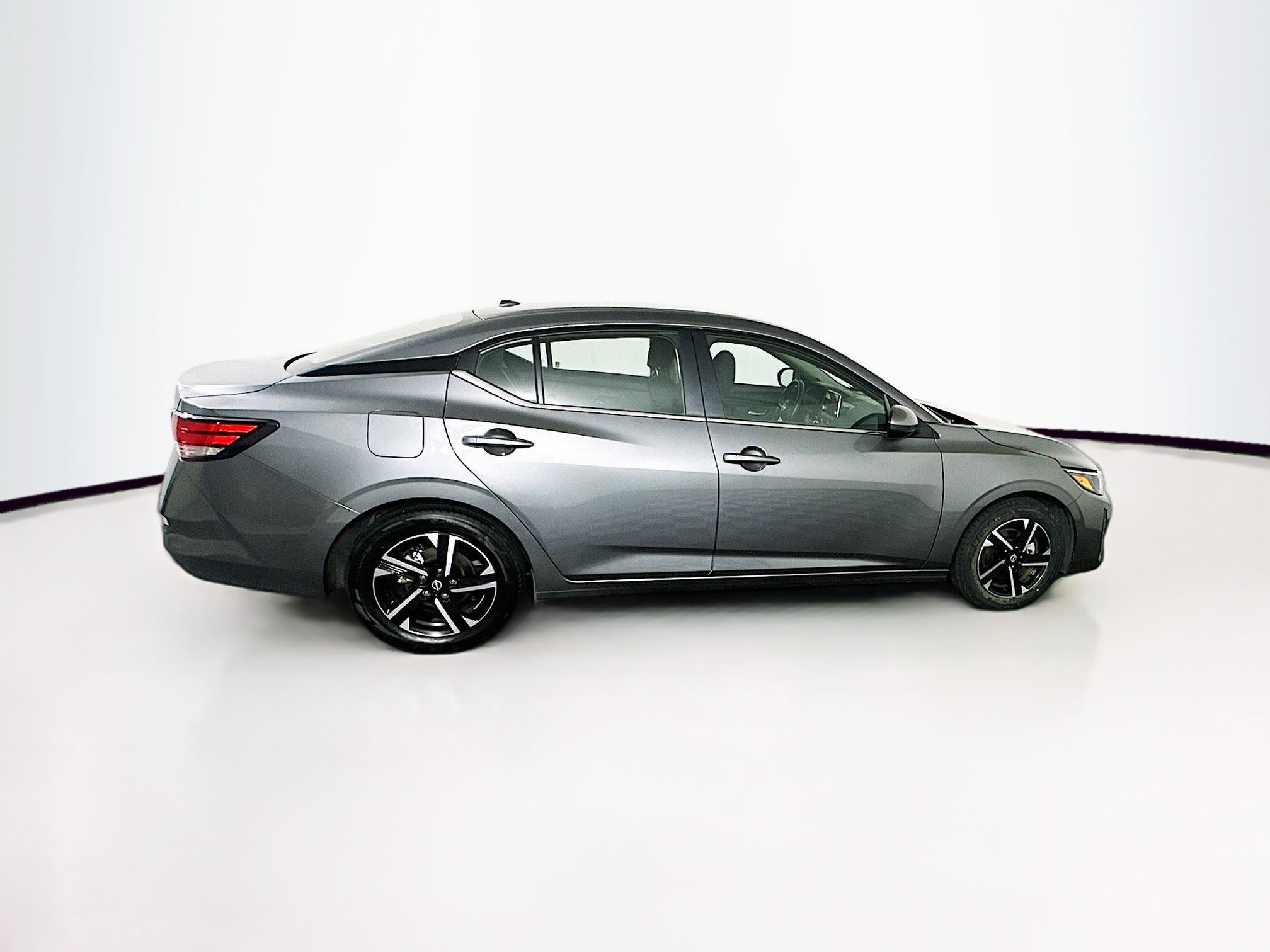 Used 2025 Nissan Sentra SV FWD image 10