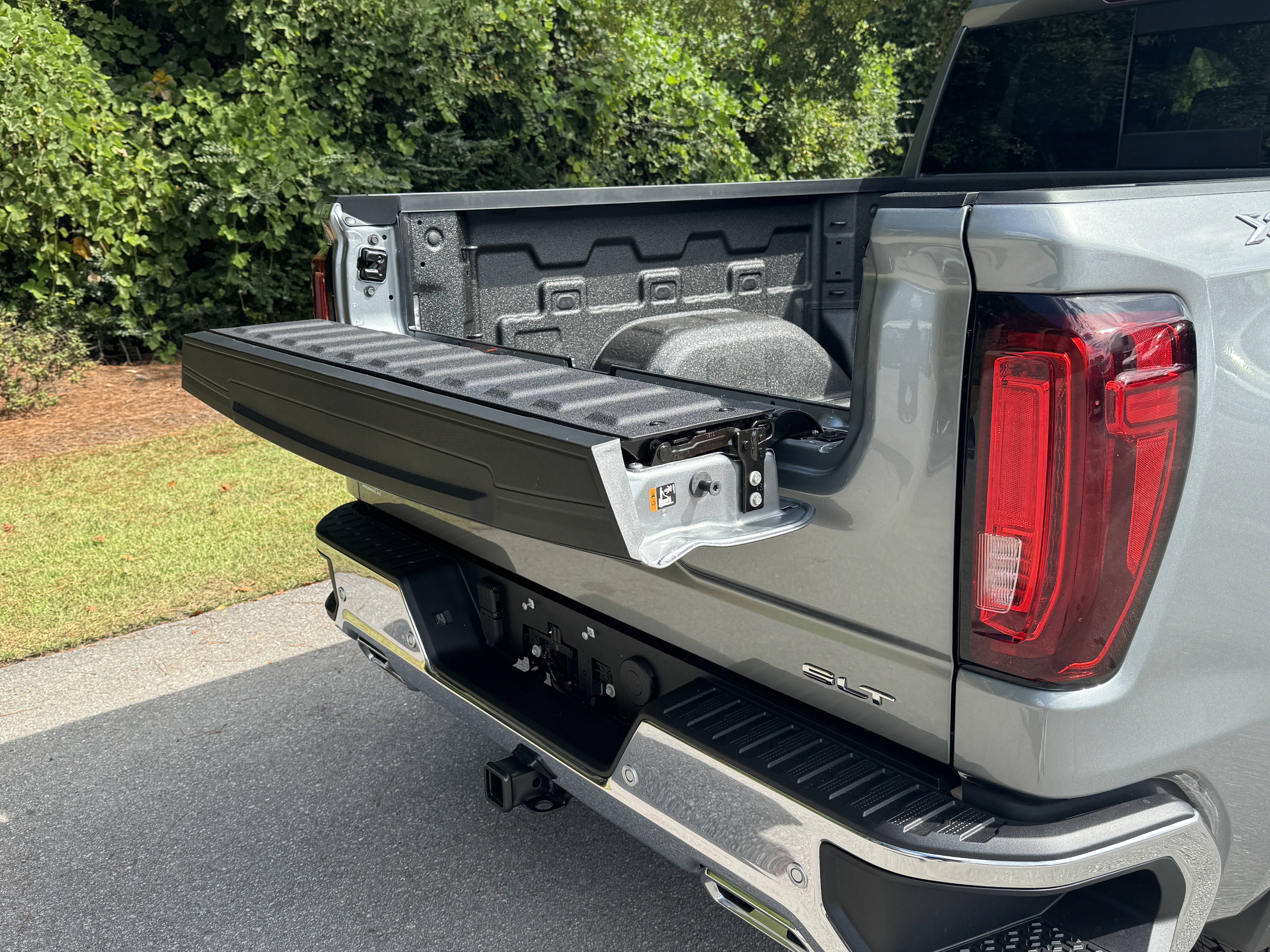 New 2026 GMC Sierra 1500 SLT w/ SLT Premium Plus Package image 5