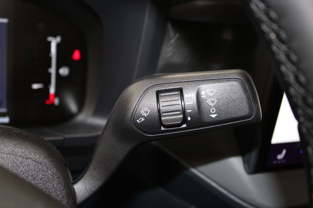 New 2025 Ford Maverick XLT w/ XLT Luxury Package image 38