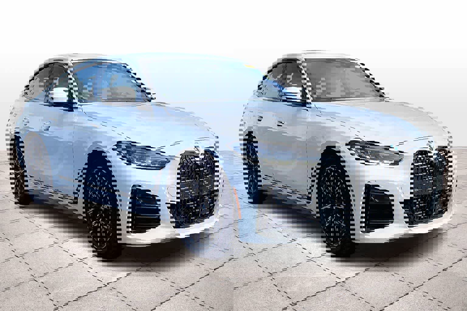 Used 2022 BMW 430i Gran Coupe w/ M Sport Package image 2