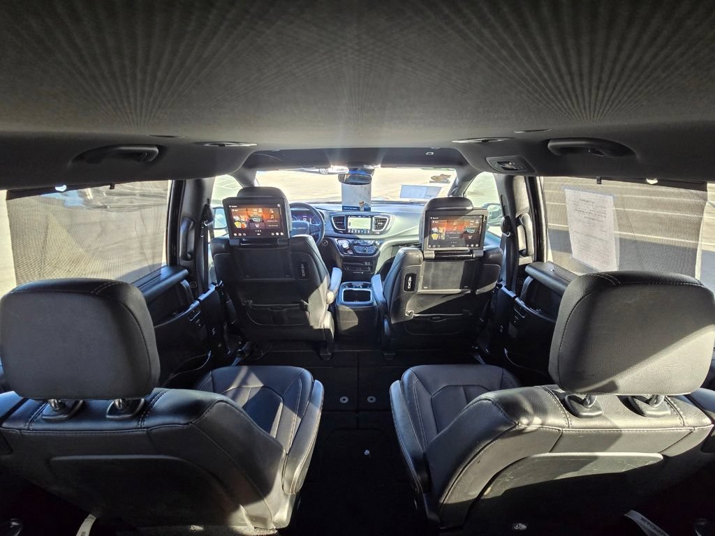 Used 2019 Chrysler Pacifica Touring-L Plus w/ Advanced Safetytec Group FWD image 49