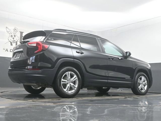 Used 2023 GMC Terrain SLE w/ Driver Convenience Package image 32
