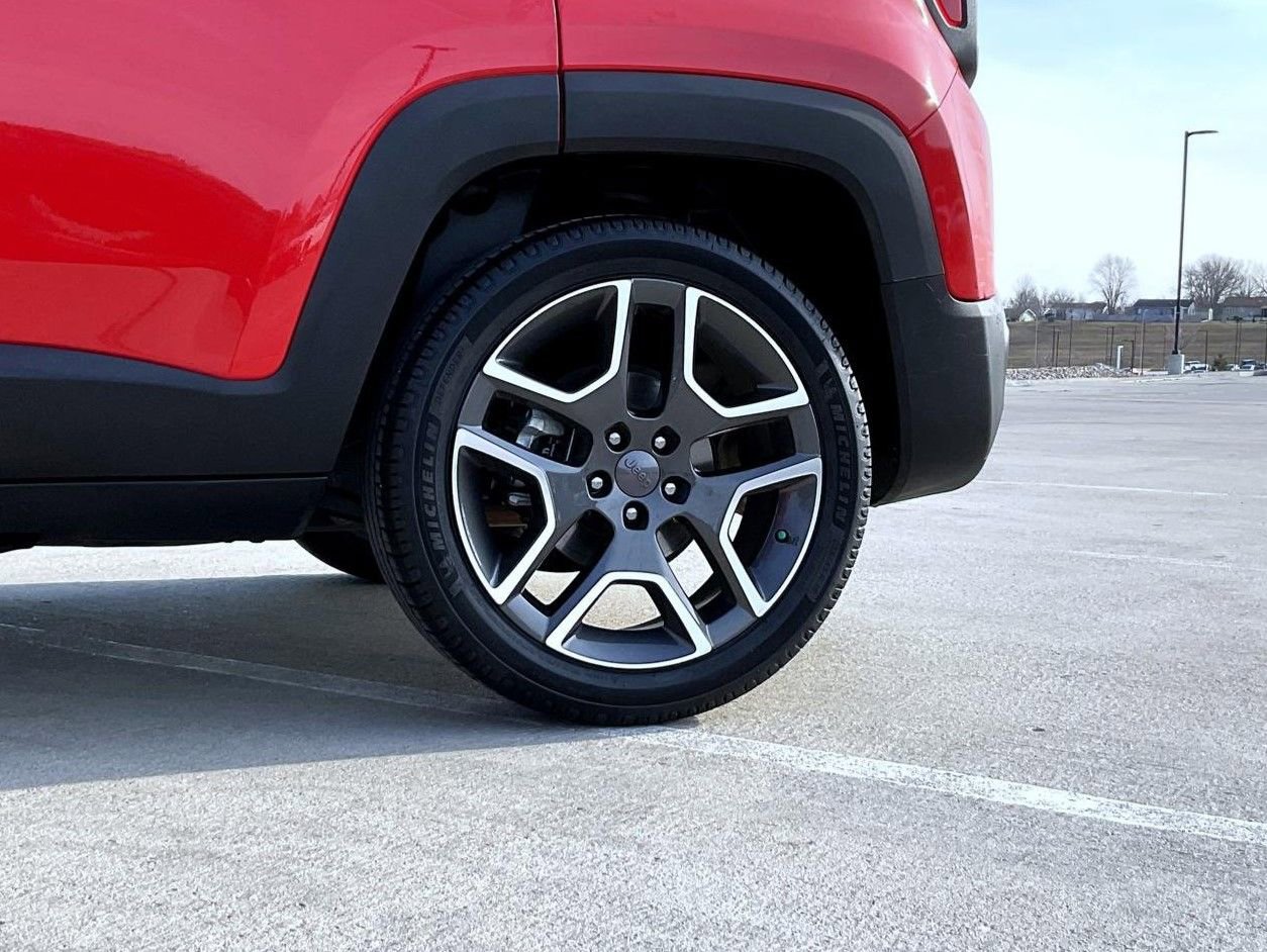 Used 2021 Jeep Renegade Sport FWD image 23