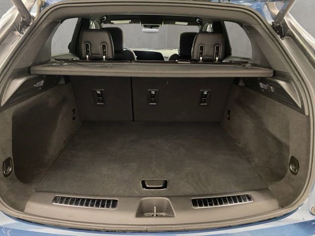 Used 2025 Cadillac XT4 Sport AWD/4WD image 27