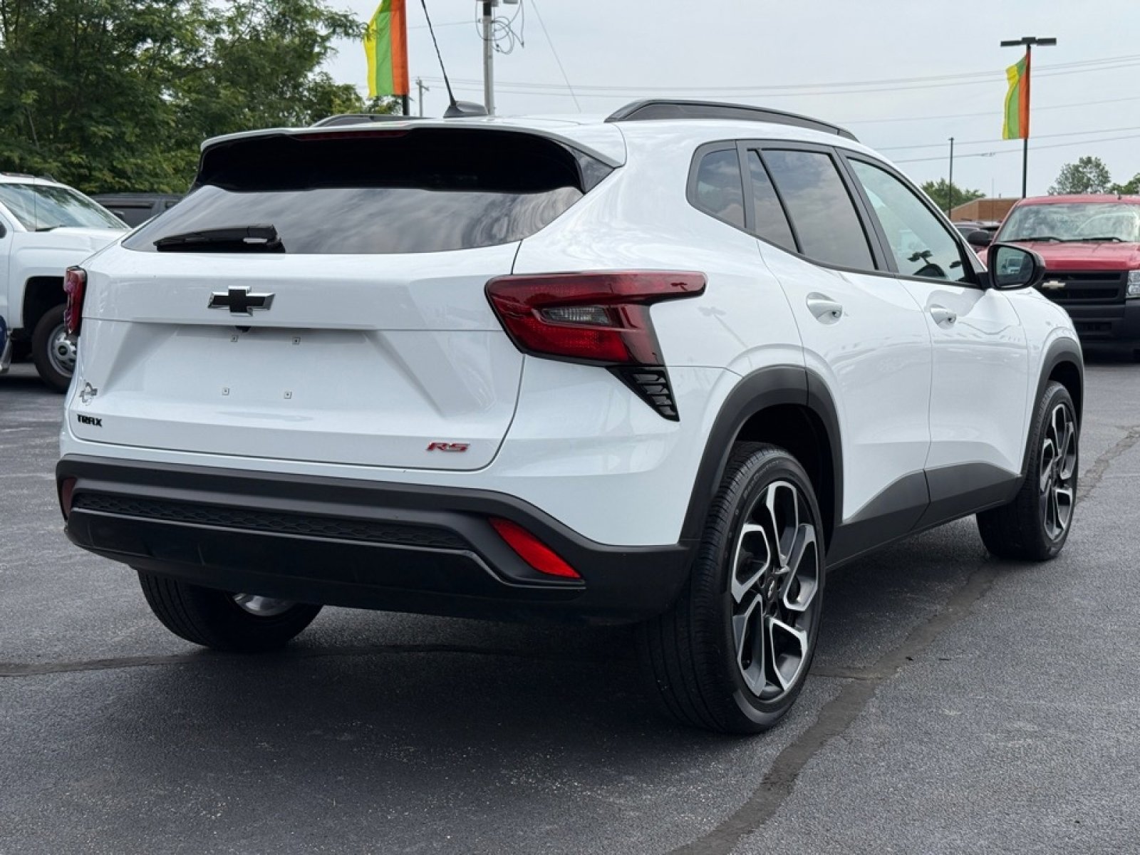 Used 2024 Chevrolet Trax RS w/ Driver Confidence Package image 8