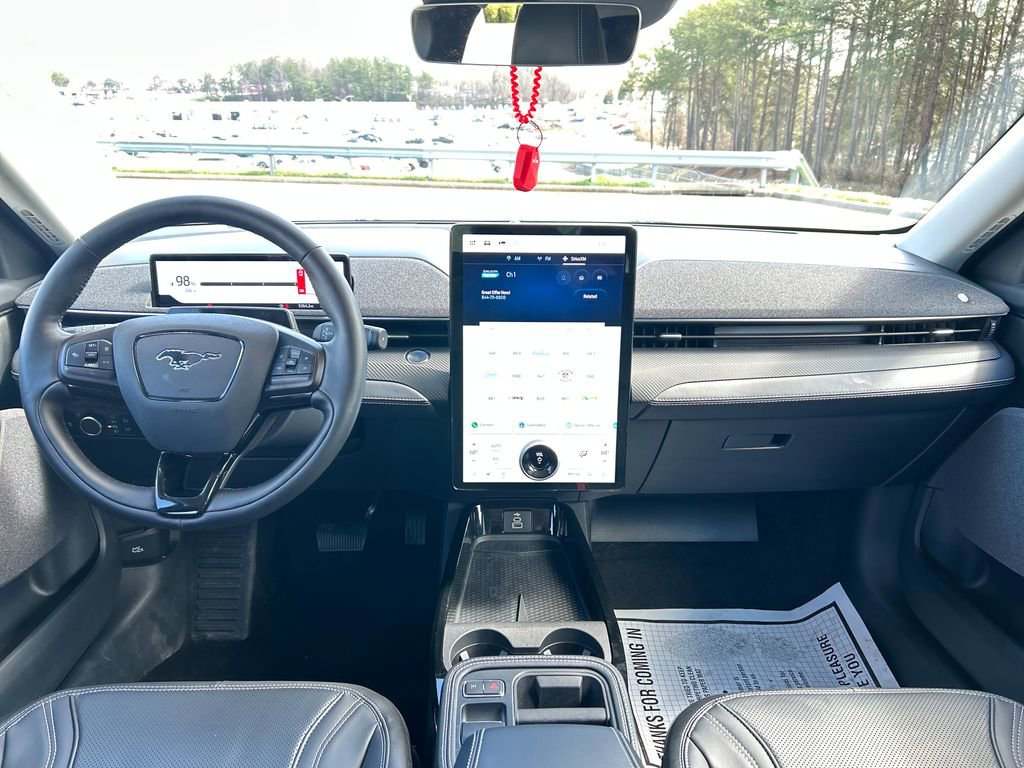 Used 2025 Ford Mustang Mach-E Premium image 17