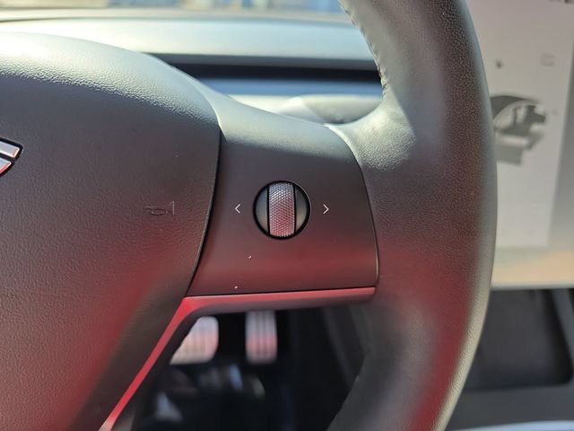 Used 2021 Tesla Model Y Performance AWD/4WD image 15