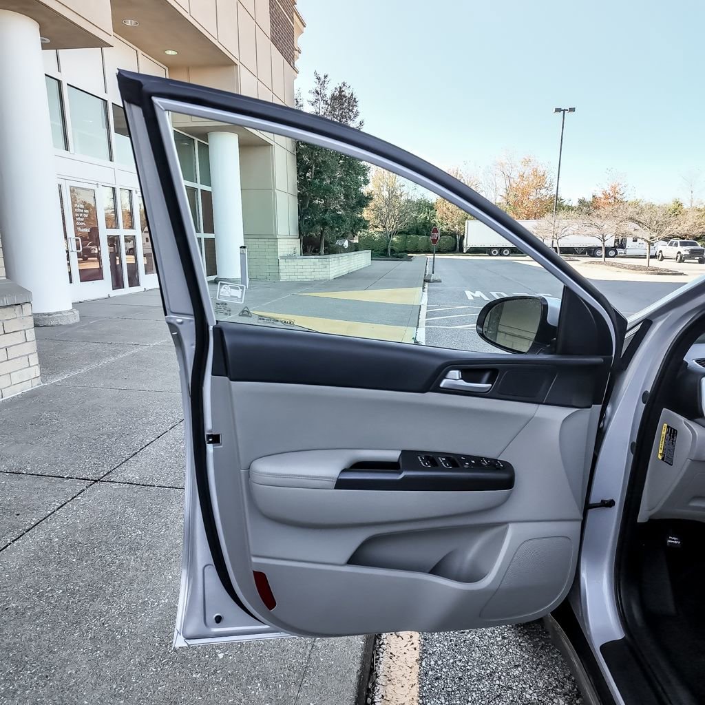 Used 2020 Kia Sportage S w/ S Sunroof Package image 20