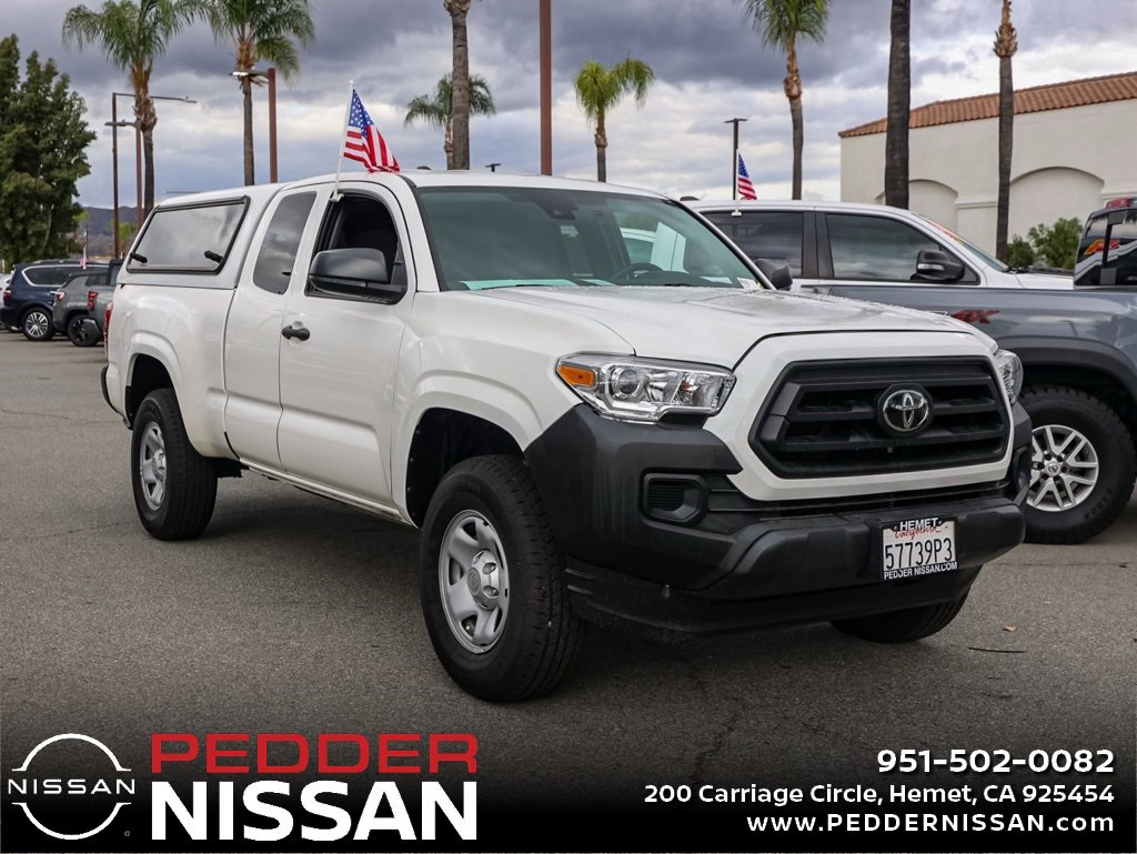 Used 2022 Toyota Tacoma SR image 1