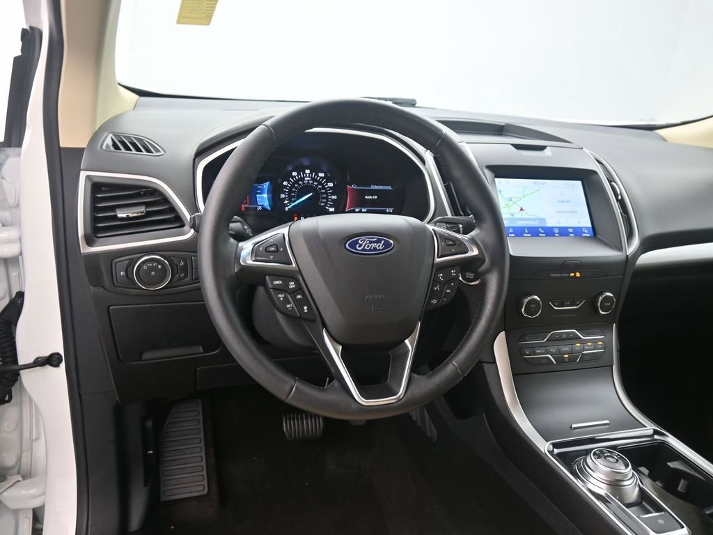Used 2020 Ford Edge SEL w/ Convenience Package image 17