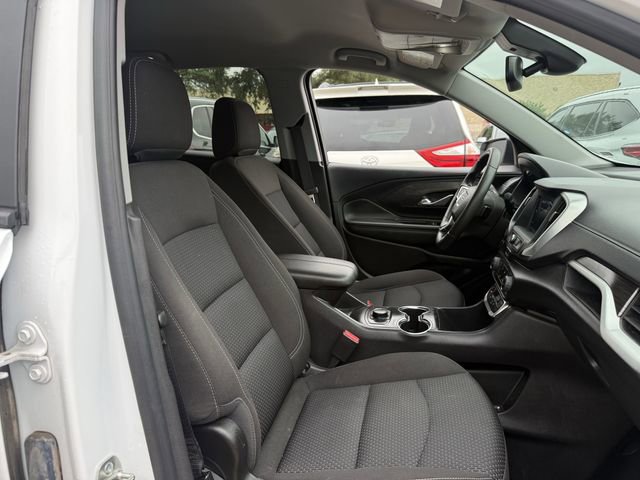 Used 2024 GMC Terrain SLE AWD/4WD image 30