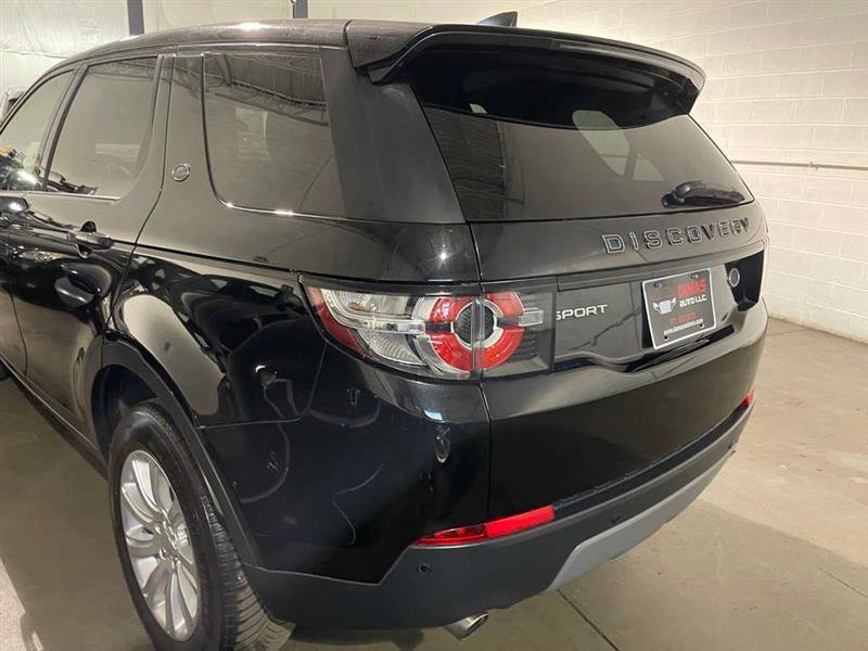 Used 2018 Land Rover Discovery Sport SE image 50