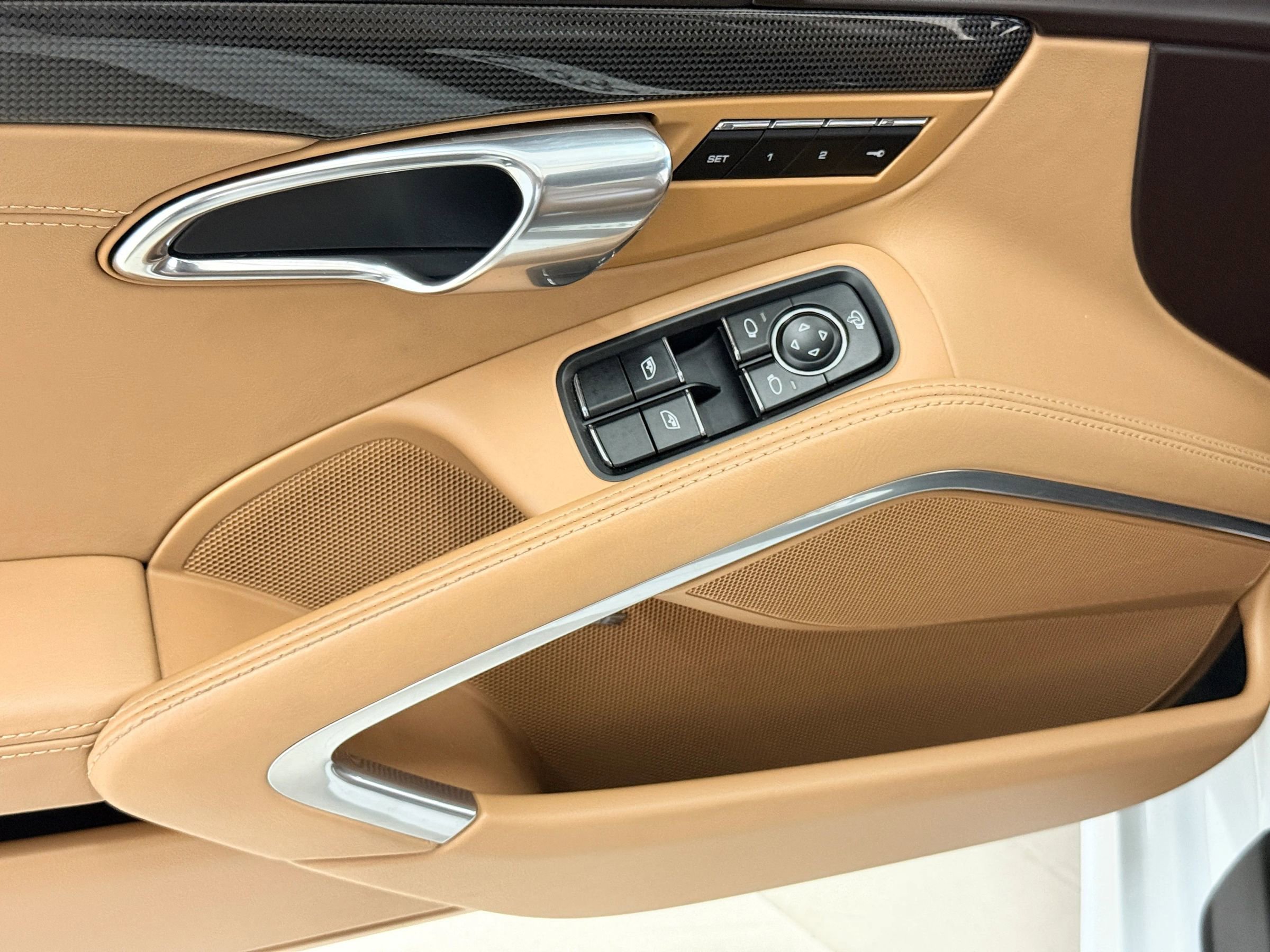 Used 2017 Porsche 911 Turbo S image 37