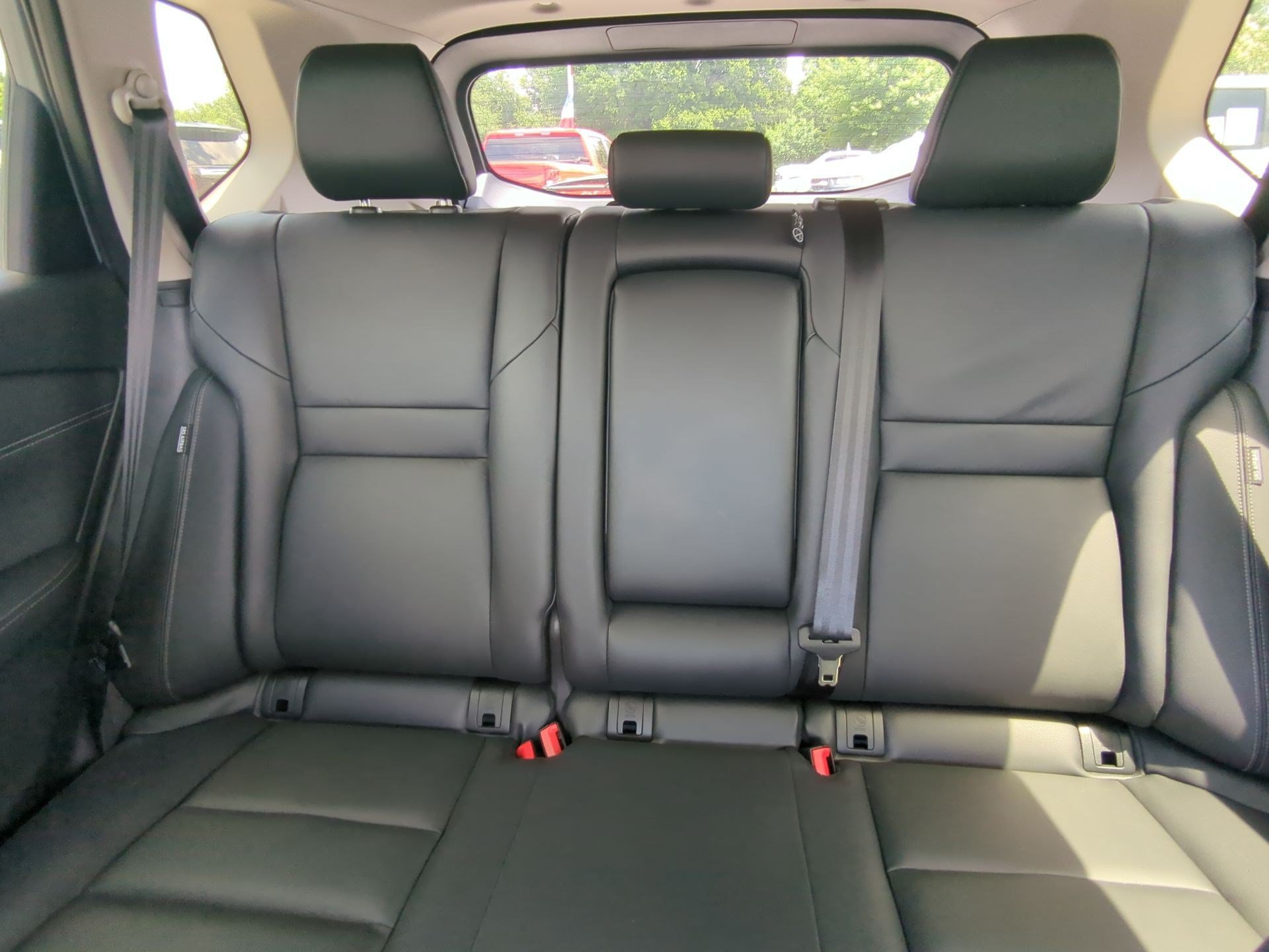 Used 2025 Nissan Rogue SL AWD/4WD image 21