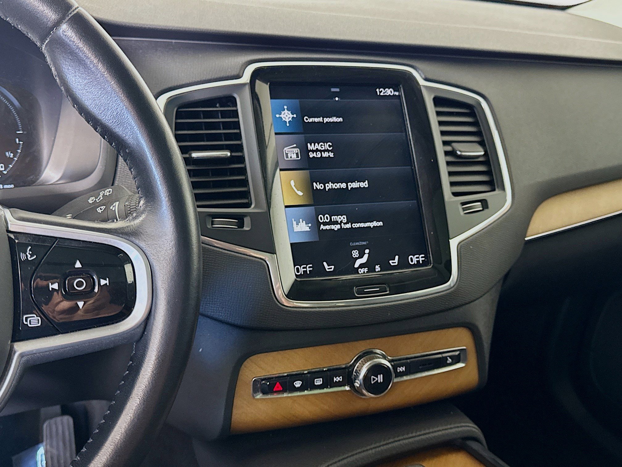 Used 2022 Volvo XC90 T8 Inscription Expression image 18