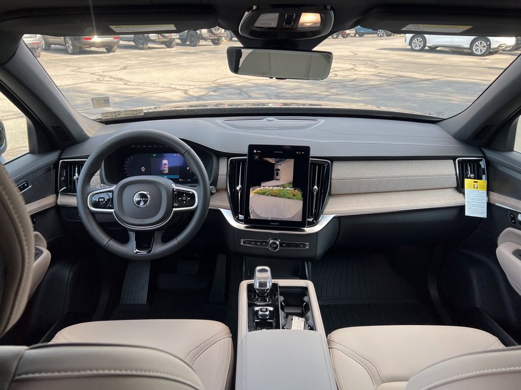 New 2026 Volvo XC90 B6 Plus image 31