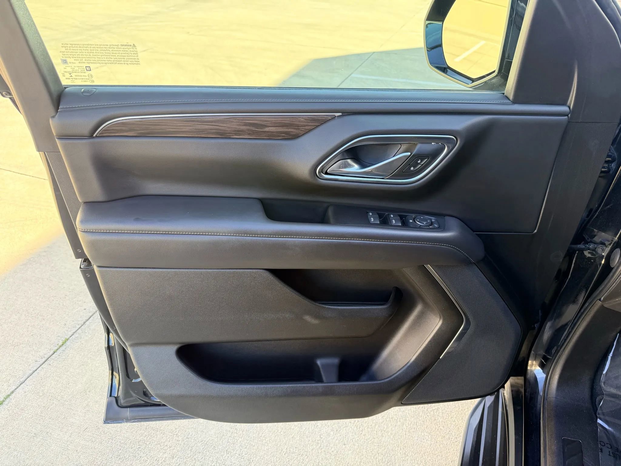 Used 2021 Chevrolet Suburban LS image 11