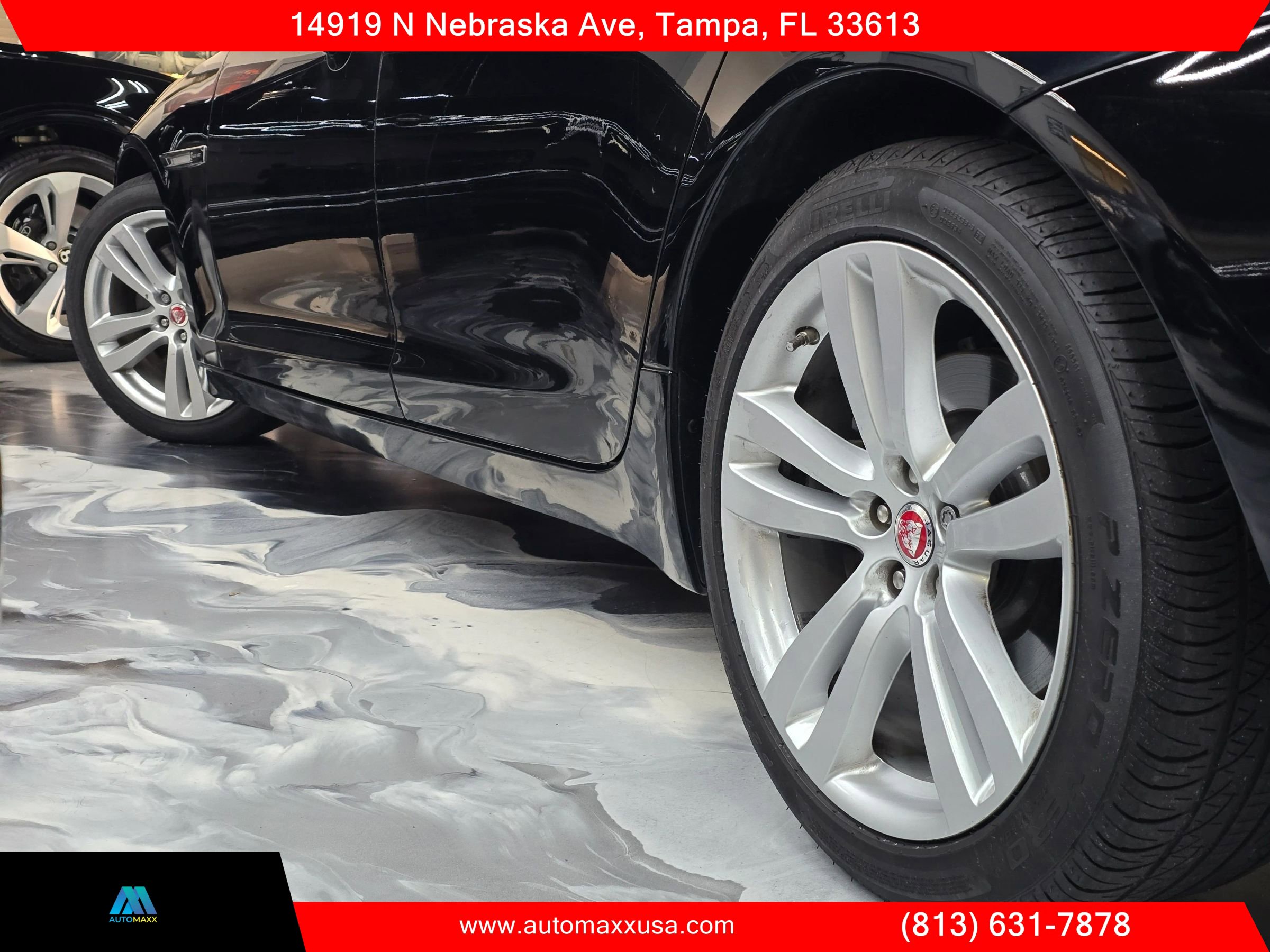 Used 2016 Jaguar XJ L Portfolio RWD image 4