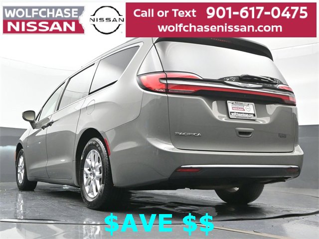 Used 2022 Chrysler Pacifica Touring-L image 22