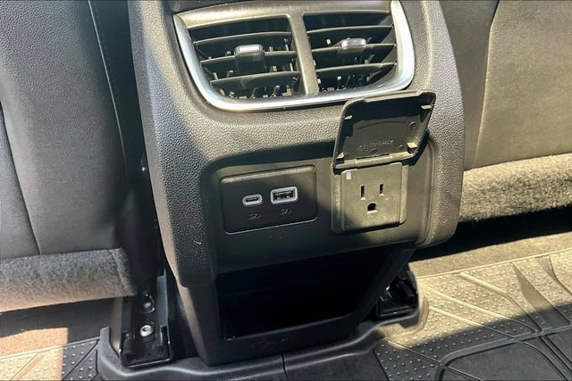 Used 2019 Chevrolet Blazer Premier w/ Sun and Wheels Package FWD image 16