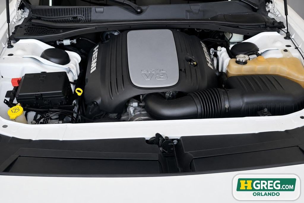 Used 2019 Dodge Challenger R/T RWD image 18