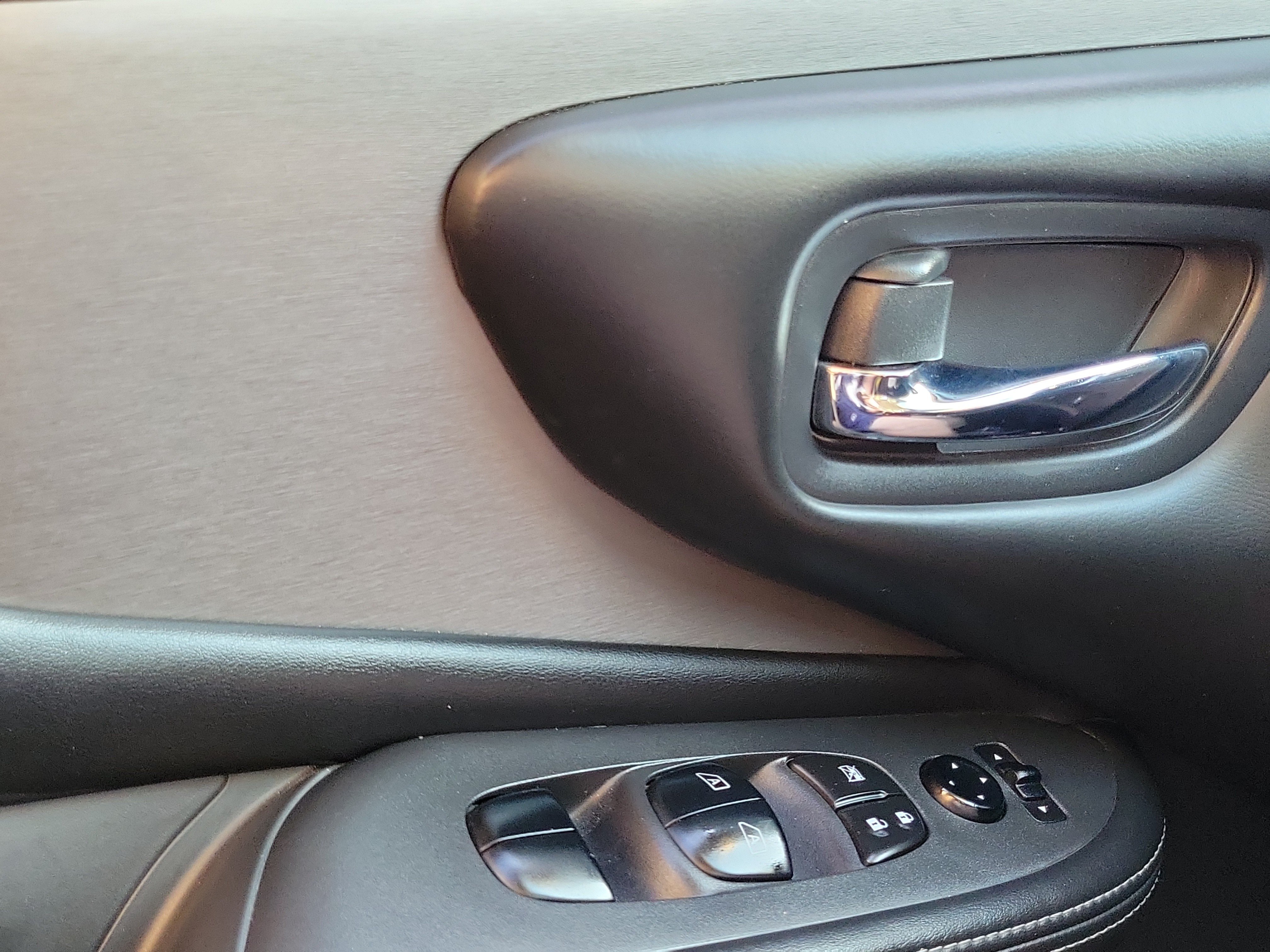 Used 2021 Nissan Murano S FWD image 13