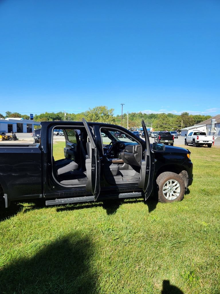 Used 2024 Chevrolet Silverado 1500 RST w/ Convenience Package II AWD/4WD image 10