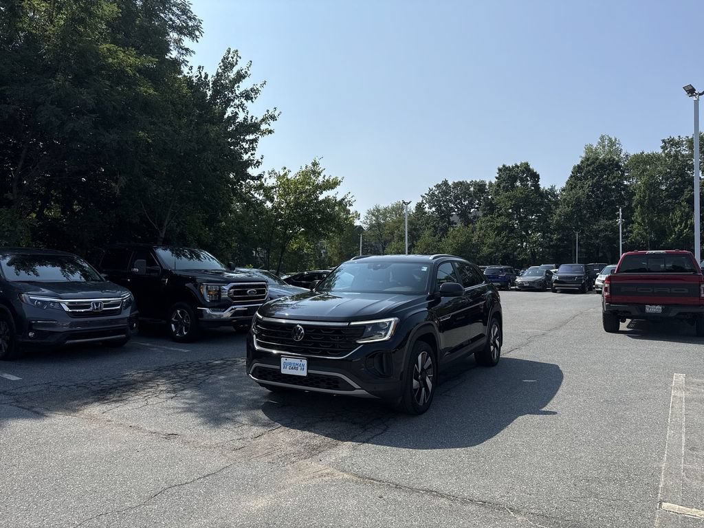 Used 2024 Volkswagen Atlas Cross Sport SE w/ Adventure Package