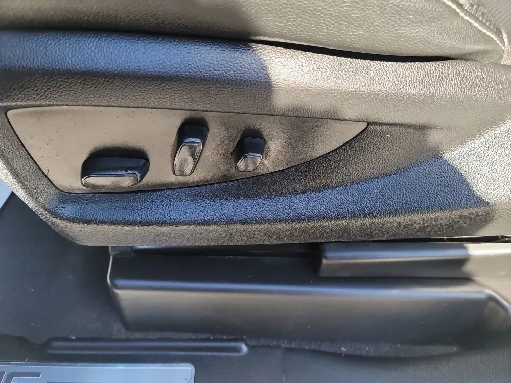 Used 2020 GMC Yukon XL SLT w/ Open Road Package image 13