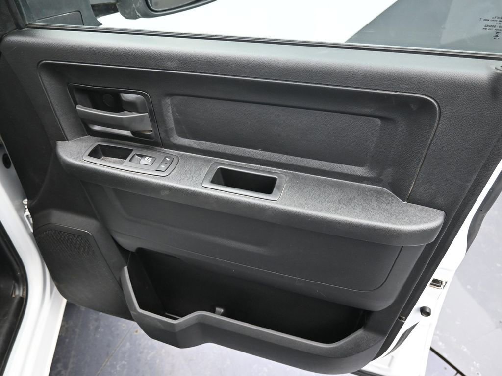 Used 2024 RAM 3500 Tradesman w/ Chrome Appearance Group image 20