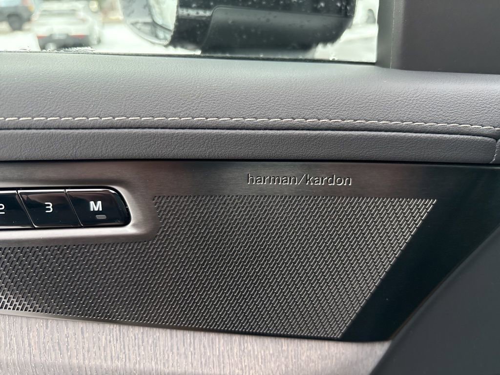 New 2026 Volvo XC90 T8 Ultra w/ Protection Package Premier image 19