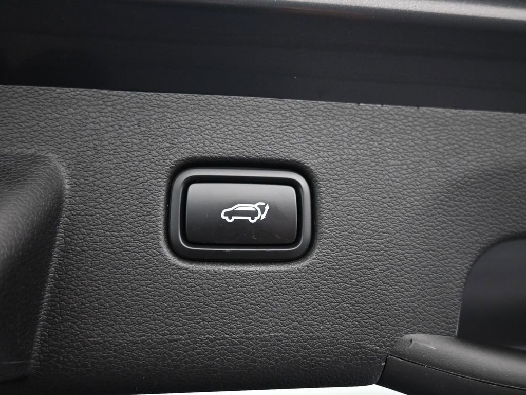 Certified 2025 Kia Sportage SX image 23