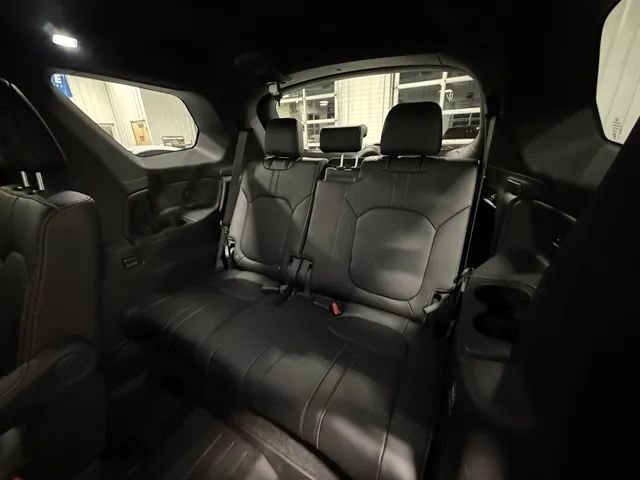 Used 2025 Honda Pilot TrailSport image 20