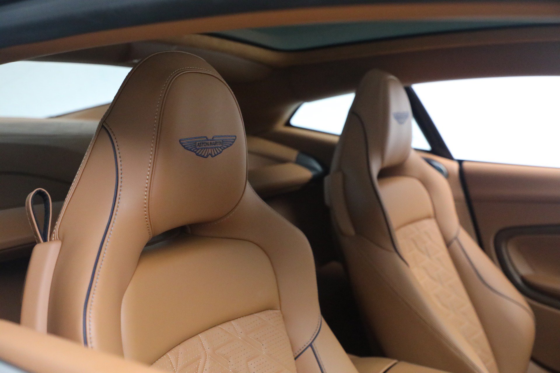 New 2026 Aston Martin Vanquish RWD image 23