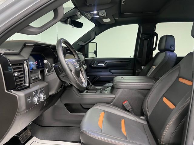 Used 2025 GMC Sierra 3500 AT4 w/ AT4 Premium Plus Package image 18
