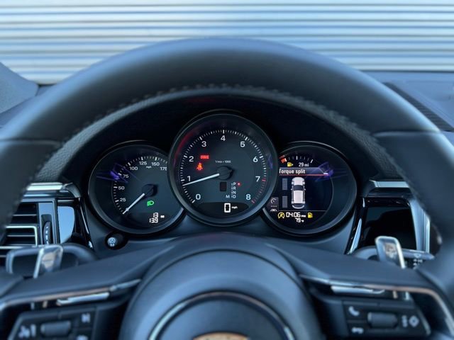 New 2026 Porsche Macan image 22